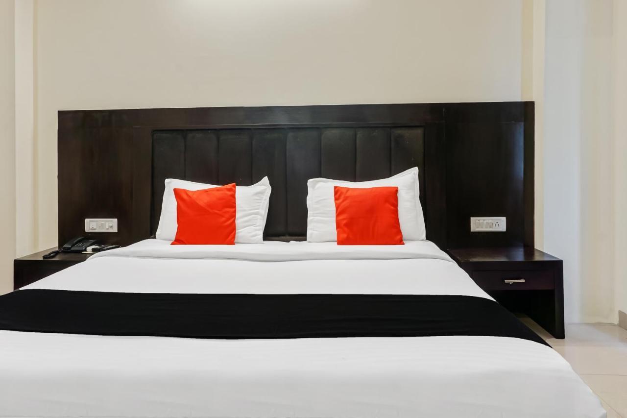 Capital O Hotel Jeyan Inn Near Gurudwara Shri Bangla Sahib Dillí Exteriér fotografie
