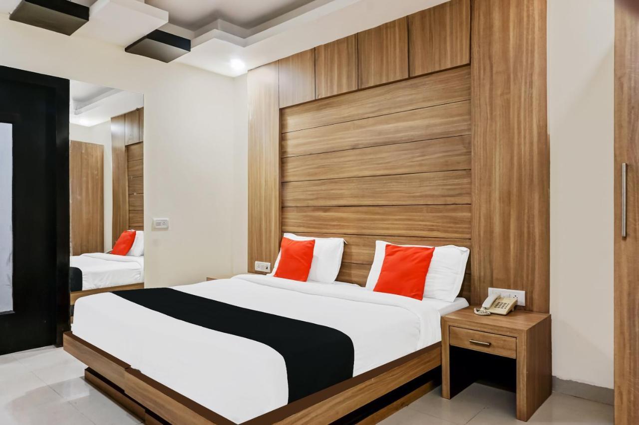 Capital O Hotel Jeyan Inn Near Gurudwara Shri Bangla Sahib Dillí Exteriér fotografie