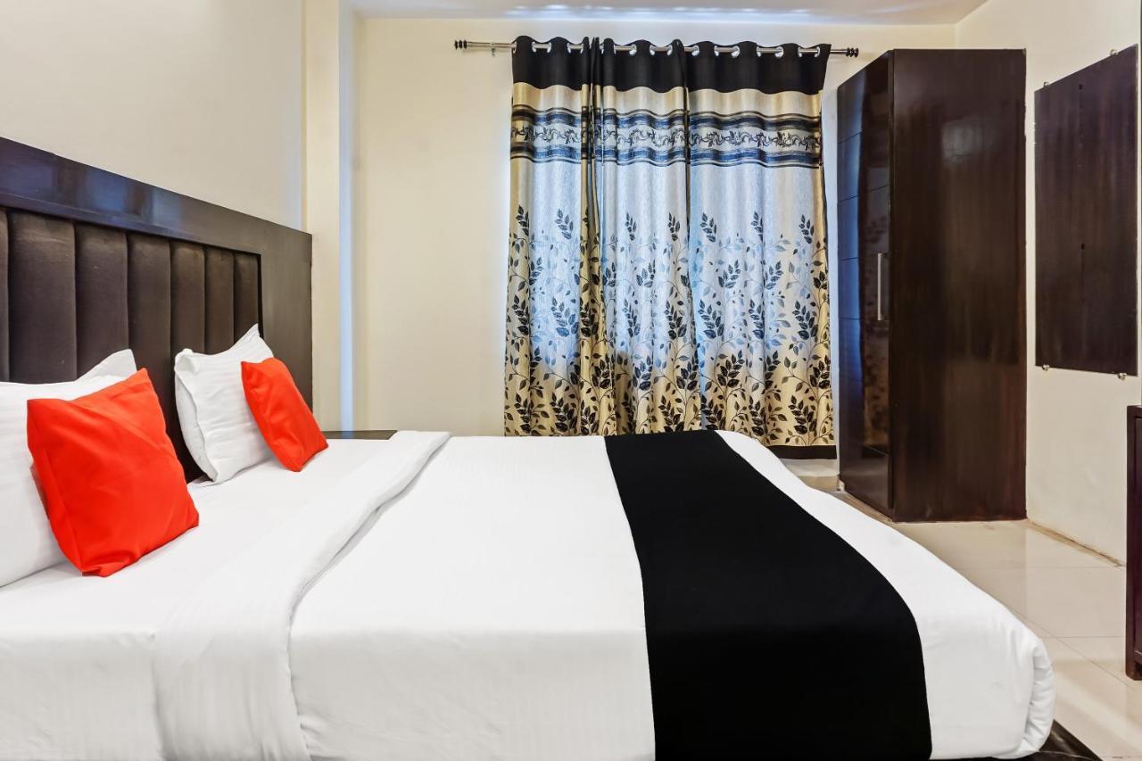 Capital O Hotel Jeyan Inn Near Gurudwara Shri Bangla Sahib Dillí Exteriér fotografie