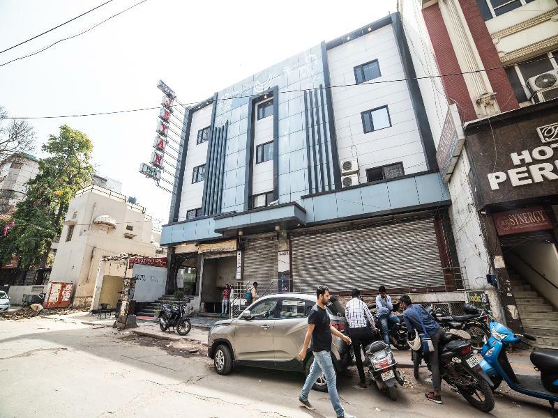 Capital O Hotel Jeyan Inn Near Gurudwara Shri Bangla Sahib Dillí Exteriér fotografie