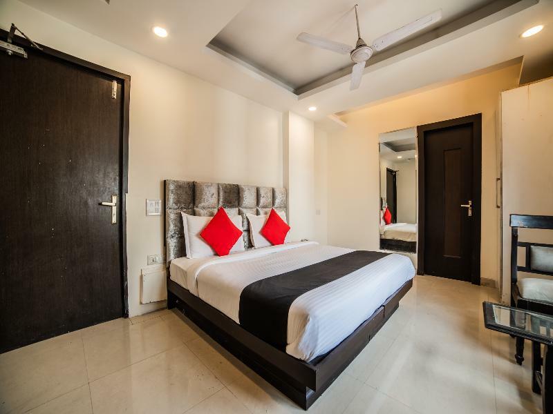 Capital O Hotel Jeyan Inn Near Gurudwara Shri Bangla Sahib Dillí Exteriér fotografie
